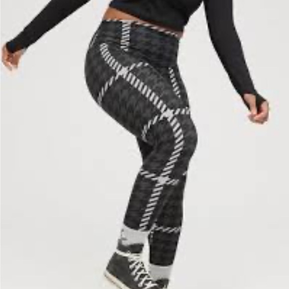 Aerie Offline Real Me Xtra 7/8 Houndstooth Leggings Medium Short NEW! - Picture 1 of 7